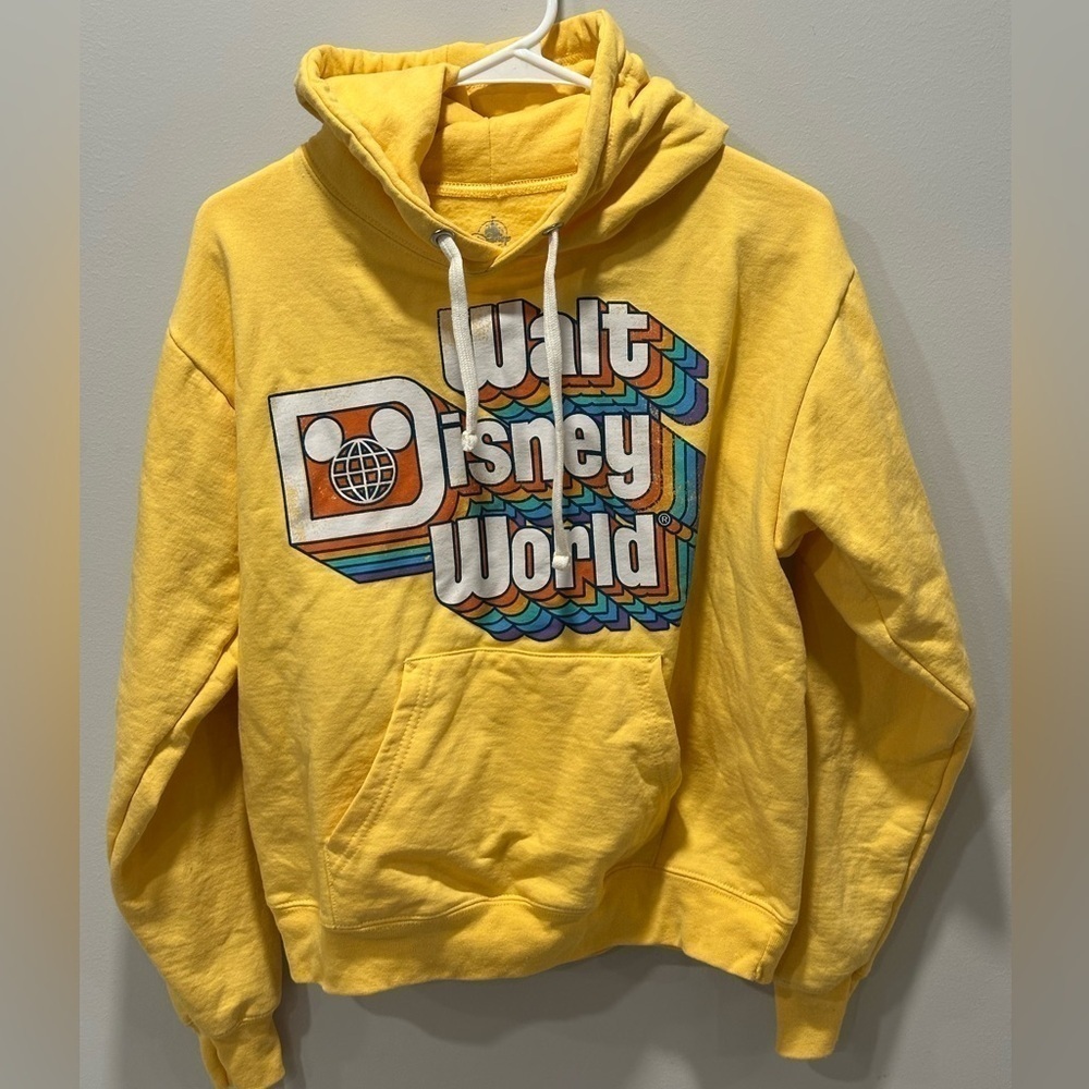 Walt Disney World Men’s Yellow Hoodie Size Small